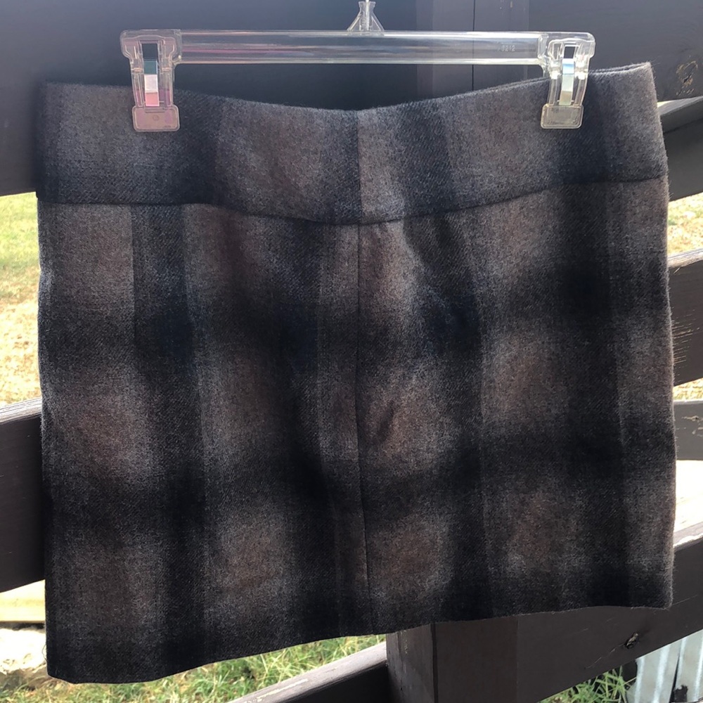 THE LIMITED wool skirt: Size 6